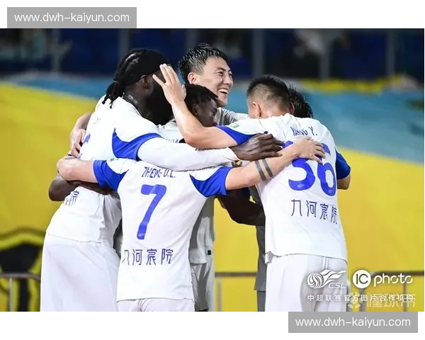 粤东雄狮遇上西域飞鹰:梅州客家与新疆队的荣耀之战